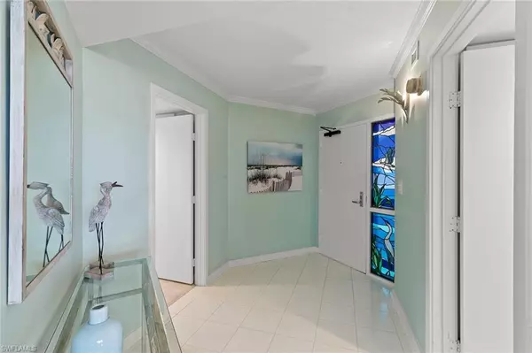 Naples, FL 34108,5555 Heron Point DR #1801