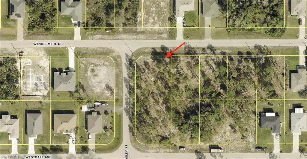 471 Windermere DR, Lehigh Acres, FL 33972