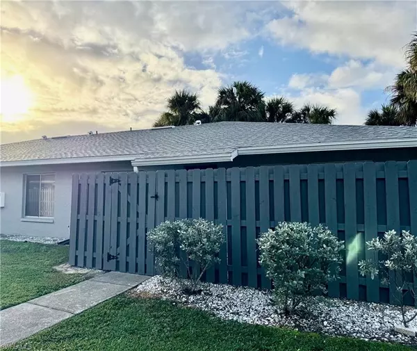 North Fort Myers, FL 33903,1165 Palm AVE #8D