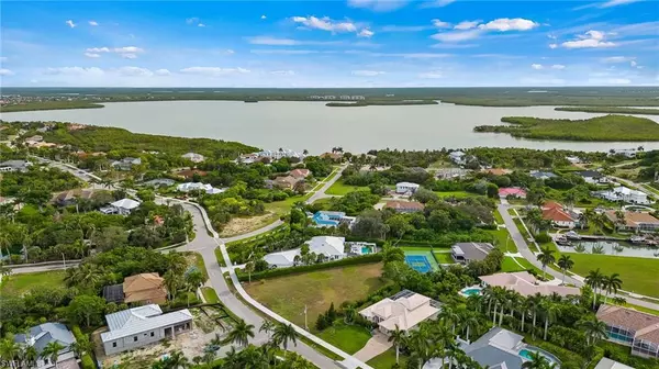 Marco Island, FL 34145,839 Inlet DR