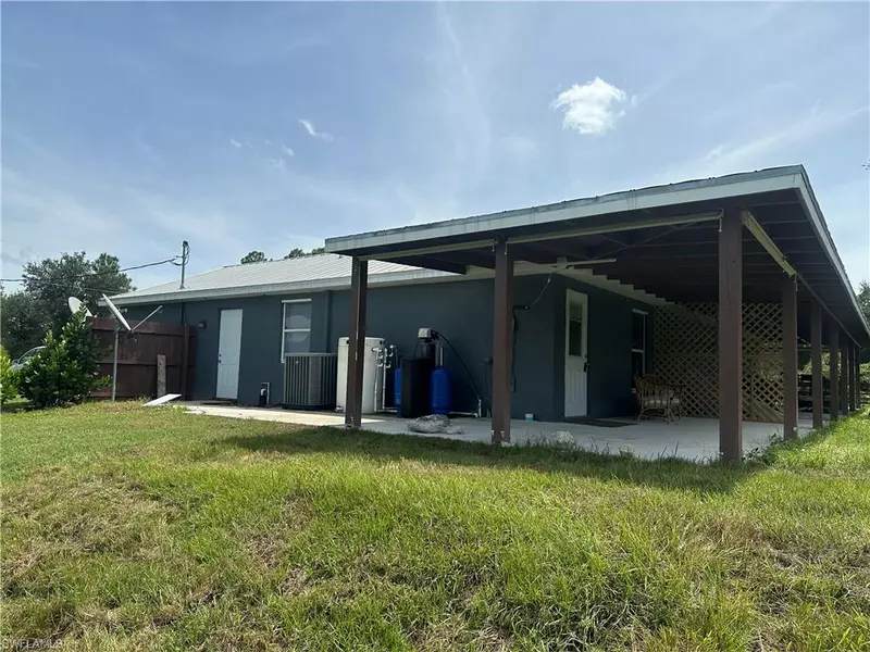 2119 Fitch AVE, Alva, FL 33920