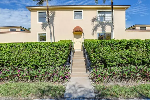 Naples, FL 34102,722 10th AVE S #C