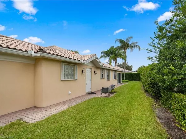 Naples, FL 34119,4949 Kingston WAY