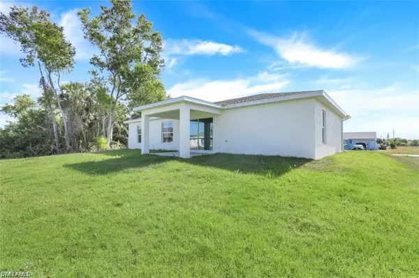 Cape Coral, FL 33909,1055 NE 40th ST