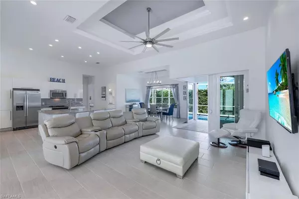 Marco Island, FL 34145,483 Hartley ST
