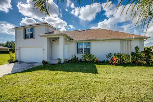 700 SW 18th TER, Cape Coral, FL 33991