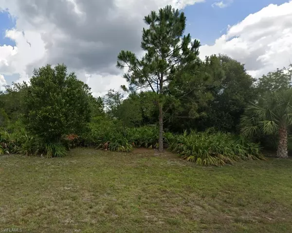 2614 24th ST W, Lehigh Acres, FL 33971