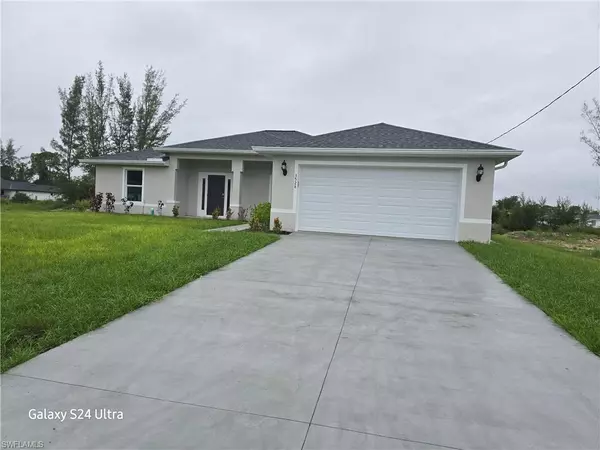 3528 NE 17th PL, Cape Coral, FL 33909