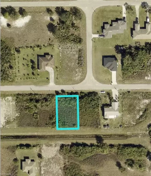 620 Chattman ST E, Lehigh Acres, FL 33974