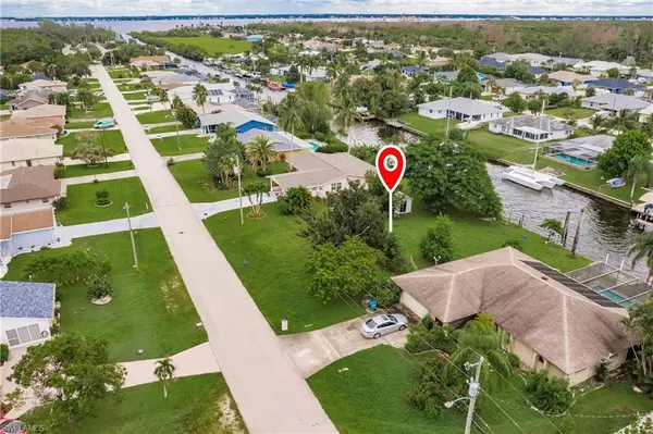 2220 SE 15th TER, Cape Coral, FL 33990