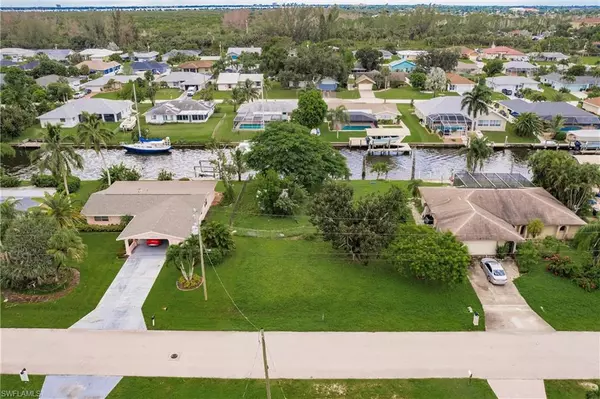 Cape Coral, FL 33990,2220 SE 15th TER