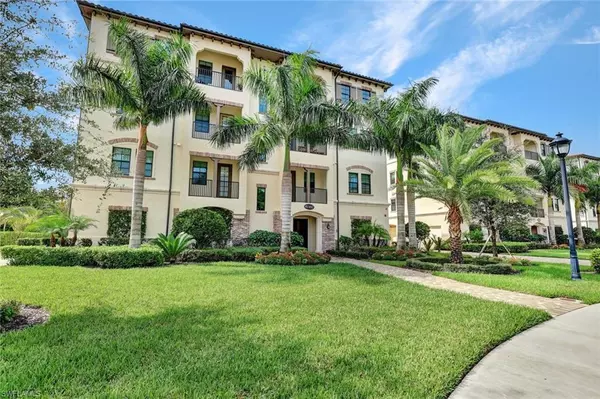 Naples, FL 34110,16360 Viansa WAY #8-202