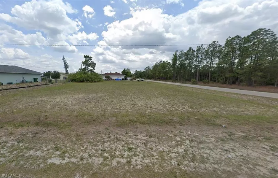 2250 E 11th ST, Lehigh Acres, FL 33936