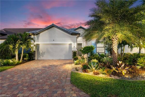 9764 Willet CT, Naples, FL 34120