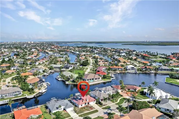 1874 Apataki CT, Marco Island, FL 34145