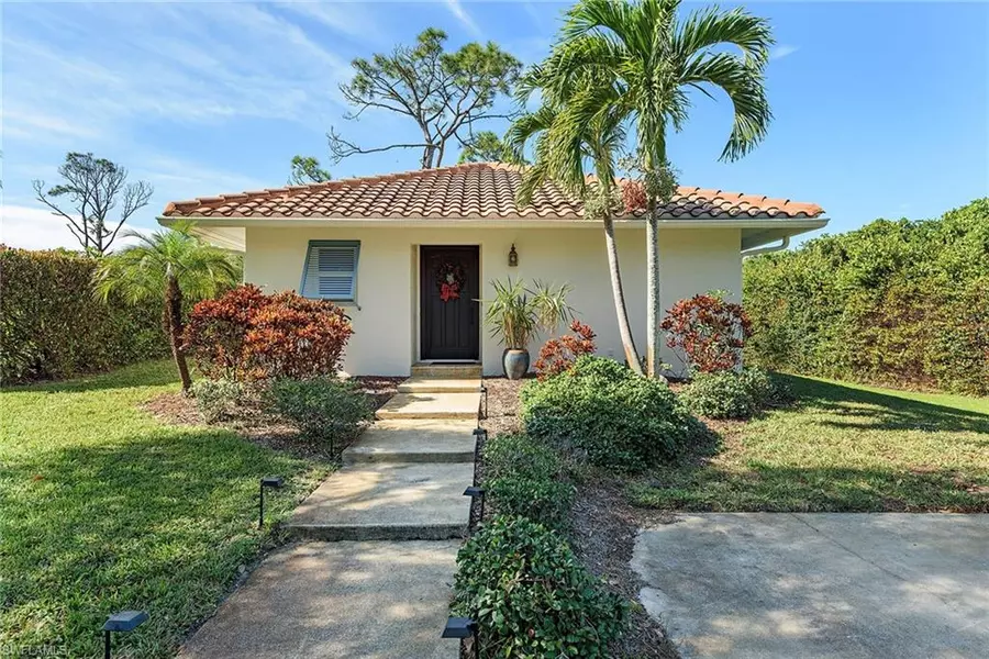 301 Ridge DR, Naples, FL 34108