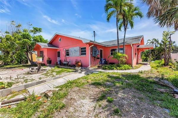 132 -134 Tropical Shore WAY #134, Fort Myers Beach, FL 33931