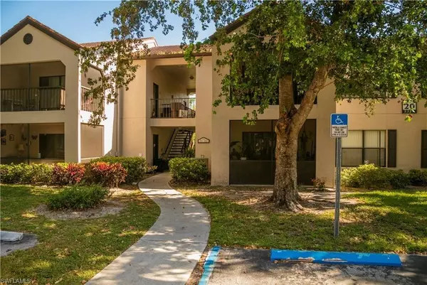 Naples, FL 34109,2214 Arbour Walk CIR #2023