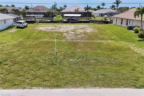 Cape Coral, FL 33914,1724 SW 43rd ST