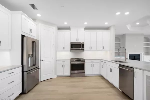 Naples, FL 34114,15324 Lucerna ST #102