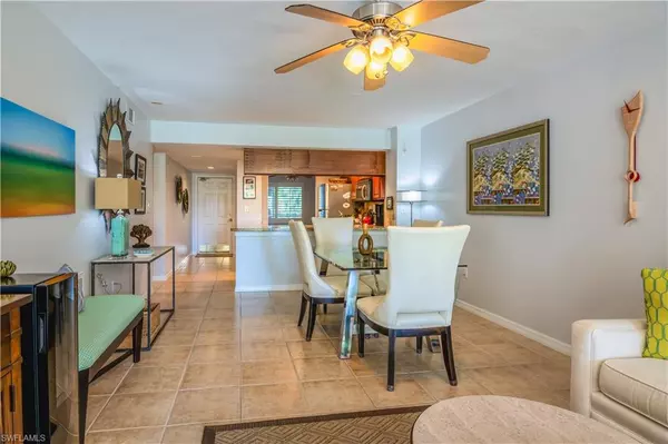 Naples, FL 34110,15171 Cedarwood LN #3203