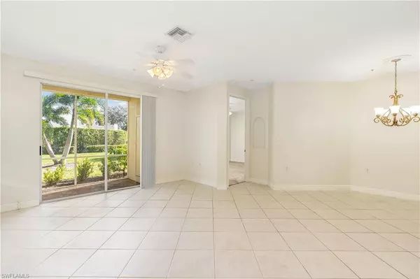 Naples, FL 34110,1370 Sweetwater CV #101