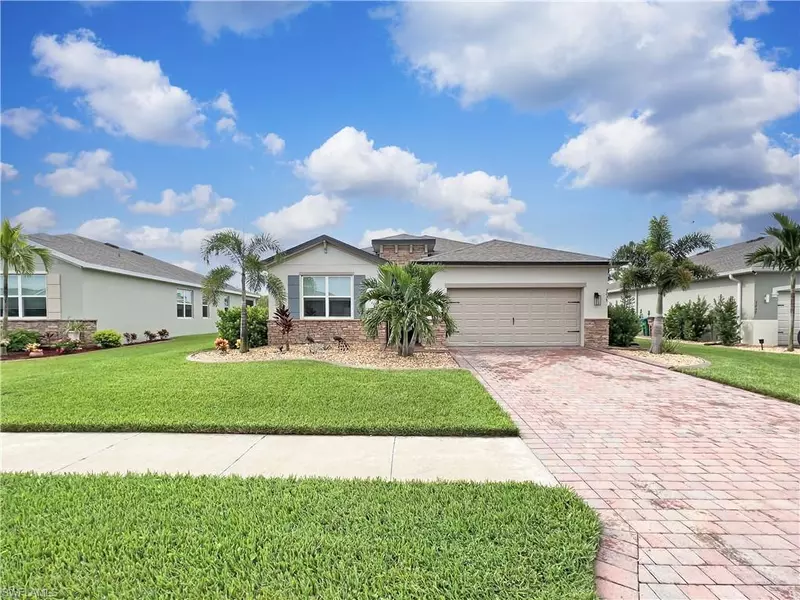 3235 Baravaldo CIR, Cape Coral, FL 33909