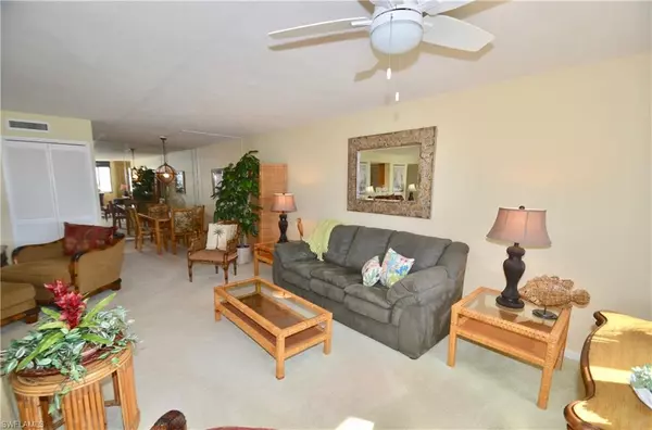 Naples, FL 34108,10851 Gulf Shore DR #1204