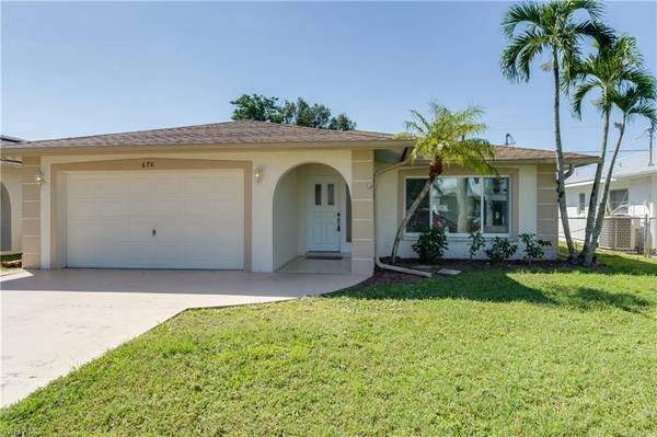 670 103RD AVE N, Naples, FL 34108