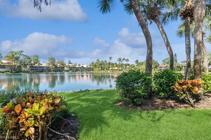 Naples, FL 34112,2372 Hidden Lake DR #803