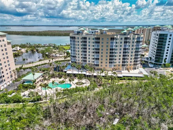 Fort Myers Beach, FL 33931,4182 Bay Beach LN #761