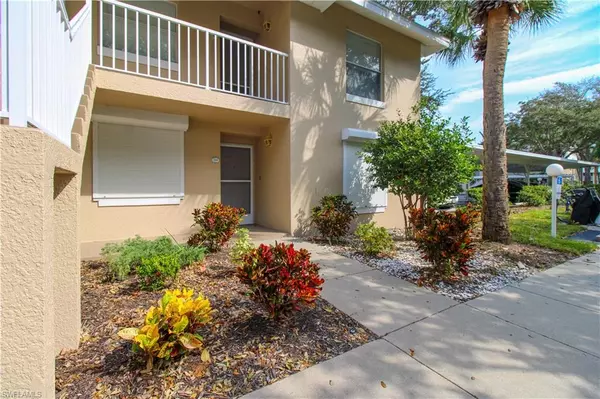 Naples, FL 34110,102 Pebble Shores DR #3-204