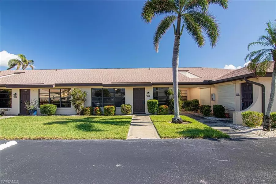 3913 SE 11th AVE #204, Cape Coral, FL 33904