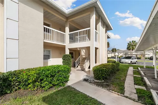 Naples, FL 34104,685 Squire CIR #204