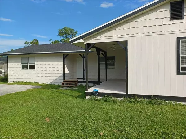 4112 2nd ST W, Lehigh Acres, FL 33971