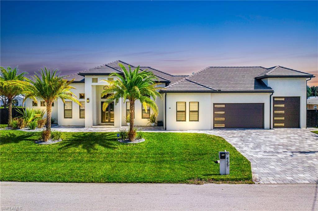 Cape Coral, FL 33990,455 SE 17th AVE
