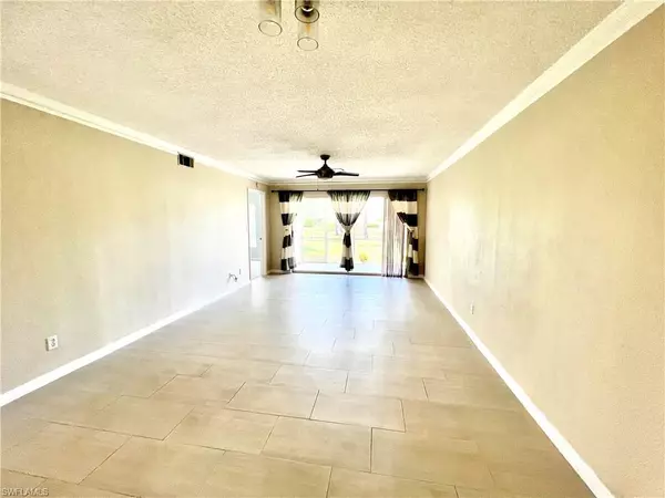 Naples, FL 34104,738 Landover CIR #101