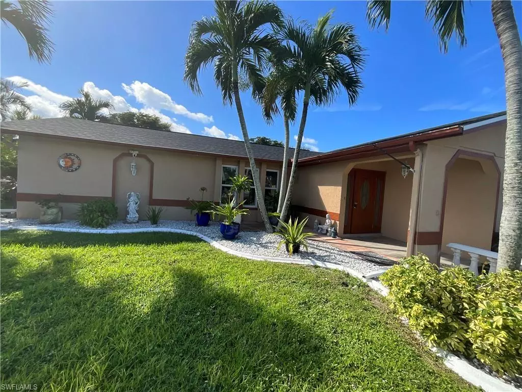 Cape Coral, FL 33990,1424 SE 22nd TER