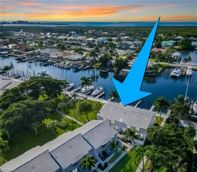 18000 San Carlos BLVD #3, Fort Myers Beach, FL 33931