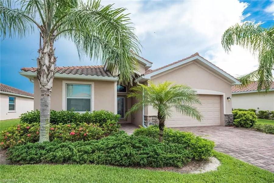 14796 Canton CT, Naples, FL 34114