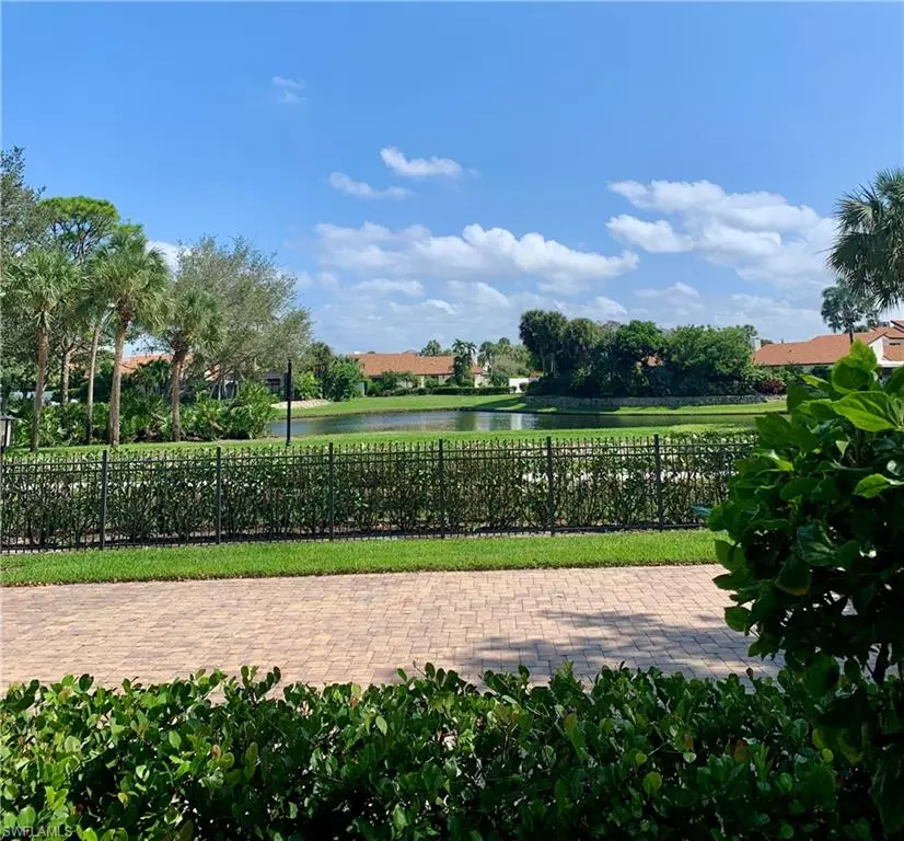 Naples, FL 34108,5809 Glencove DR #902