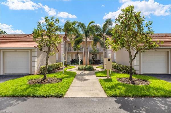 6740 Dennis CIR #B-106, Naples, FL 34104