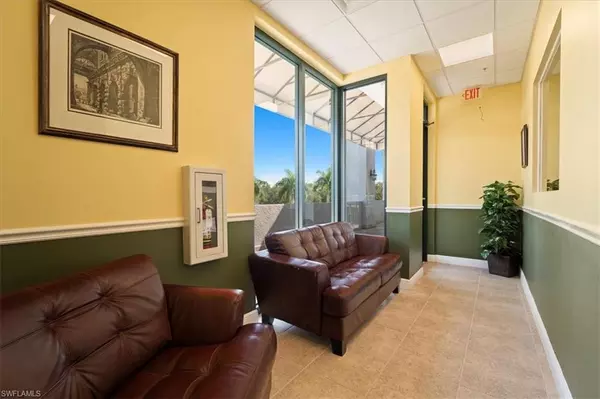 Naples, FL 34104,2800 Davis BLVD #204