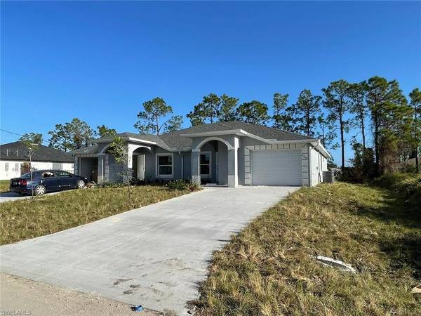 4748/4750 29th ST SW, Lehigh Acres, FL 33973