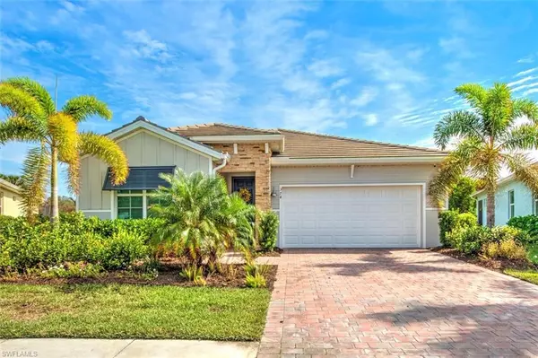 374 Deauville LOOP, Naples, FL 34114