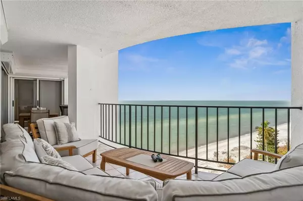 3951 Gulf Shore BLVD N #703, Naples, FL 34103