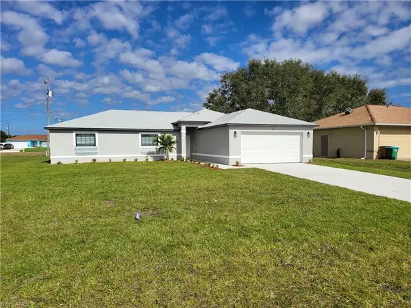 1221 NE 10Th LN, Cape Coral, FL 33909