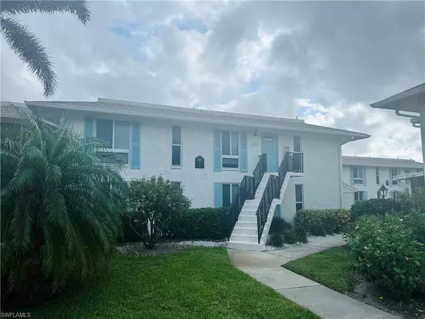 Naples, FL 34112,221 Palm DR #221-2