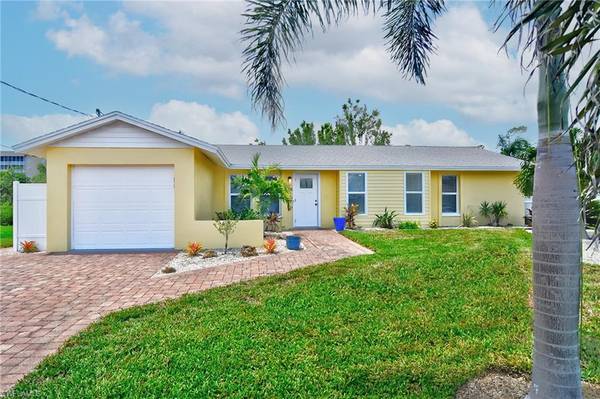 38 Fairview BLVD, Fort Myers Beach, FL 33931