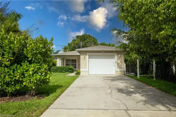 2247 Pineland AVE, Naples, FL 34112